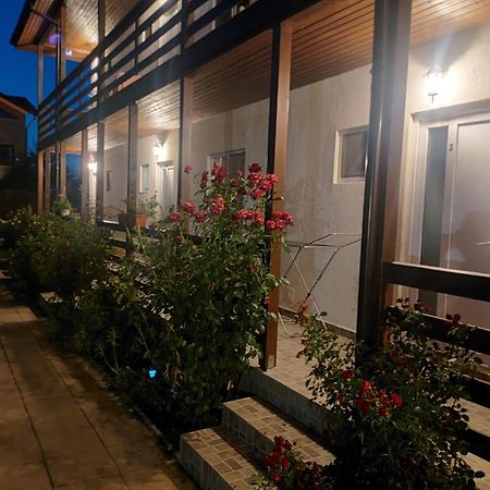 Casa Dada Aparthotel Două Mai Екстериор снимка