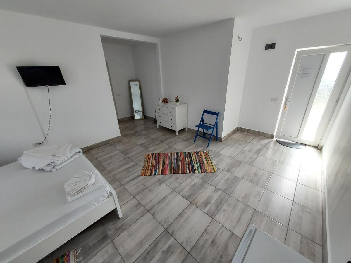 Casa Dada Aparthotel Două Mai Екстериор снимка